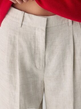 Aritzia Effortless Pant - Cruiselinen - 8 - Natural Ecru